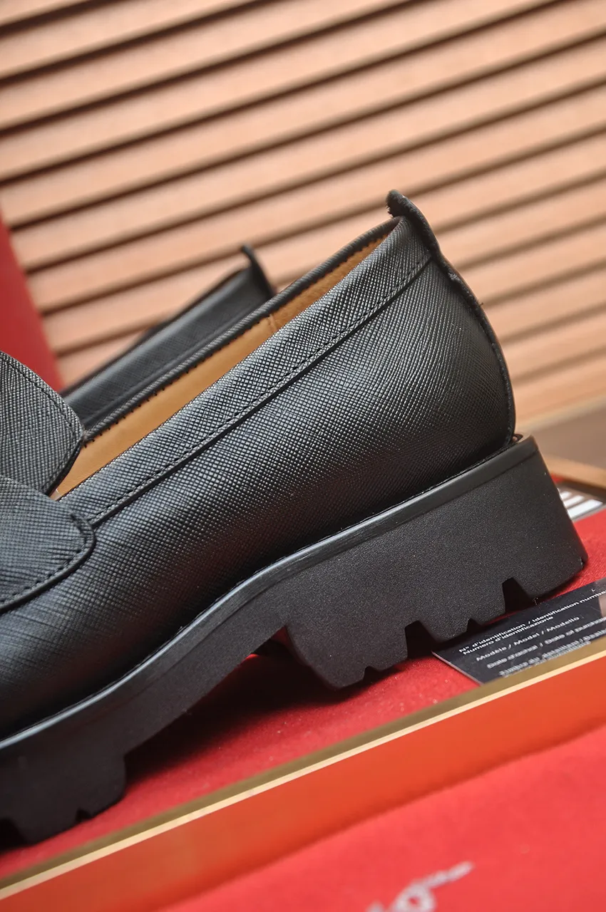 Men's shoes 💰500💶[Ferragamo/Ferragamo] The latest model in the counter. Original imported high-quality cowhide with open edges + imported 🐂 water-dyed cowhide lining + original luxury metal buckle + original combined outsole. Comparison without pressure 38--45 (45 is custom-made and cannot be returned or exchanged)